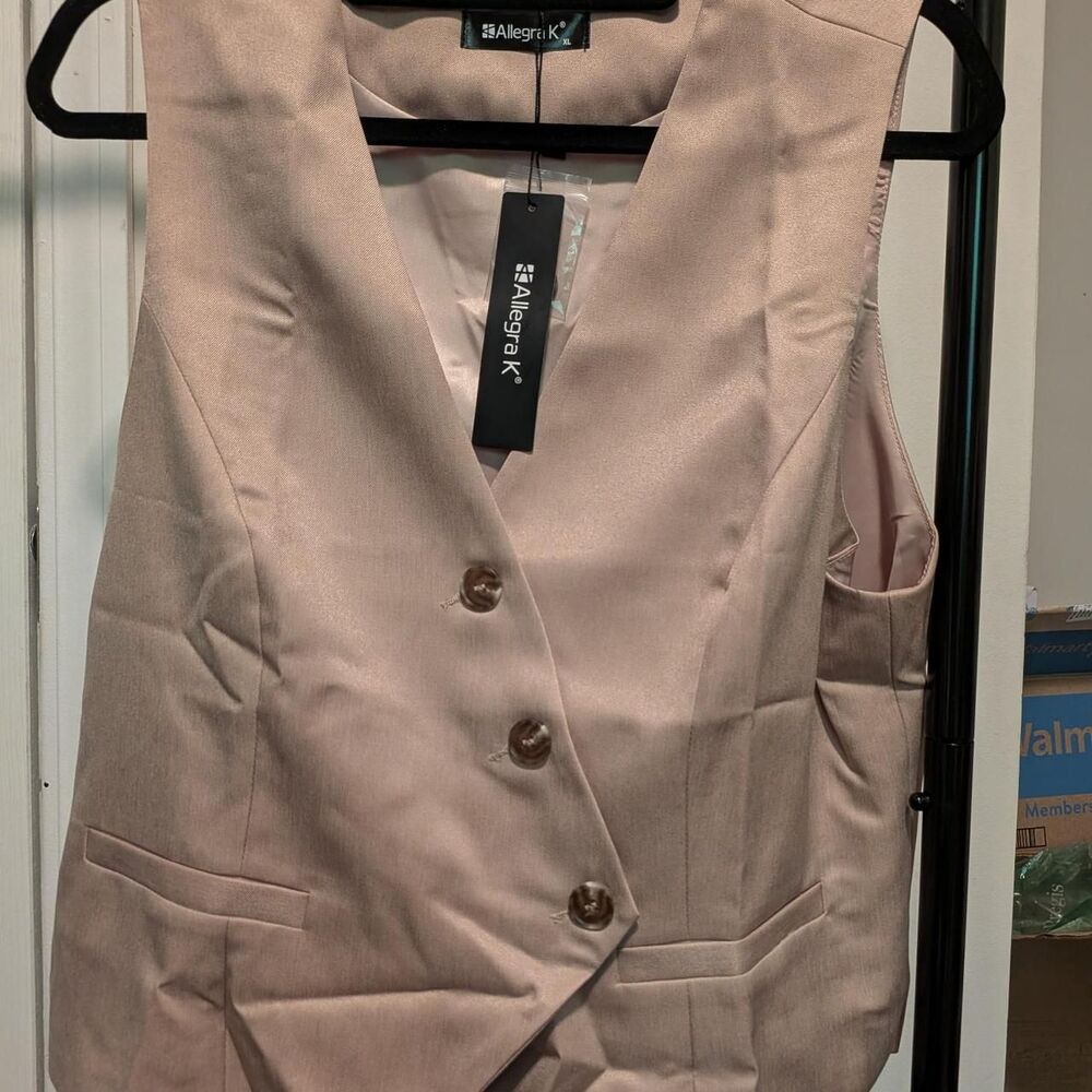 Allegra-k Women's Tan Vest